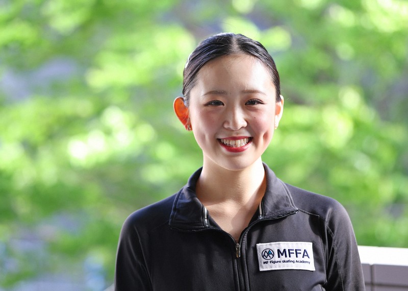 リリーカップカナガワの演技後、取材に応じる青木祐奈＝コーセー新横浜スケートセンターで2026年4月18日、猪飼健史撮影