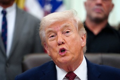 トランプ米大統領＝ワシントンのホワイトハウスで2026年4月18日、ロイター