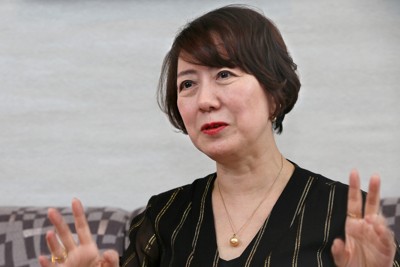 脚本家の中園ミホさん＝山下浩一撮影