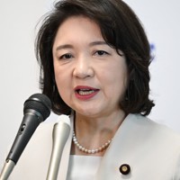 記者会見を行う公明党の竹谷とし子代表＝国会内で2026年4月21日午前11時6分、平田明浩撮影