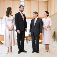 天皇、皇后両陛下がモンテネグロのミラトビッチ大統領夫妻と会見 [写真