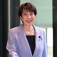 首相官邸に入る高市早苗首相＝2026年4月22日午前10時23分、平田明浩撮影