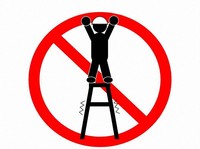 A "caution: falling from stepladder" pictogram is seen in this image from the Yamaguchi Labor Bureau's website. The pictogram is intended to urge people not to stand on the top cap.