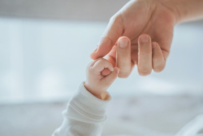 凍結胚のその後について、どの選択をしたとしても、家族が「これでよかった」と心から思えることが大切だ（写真はイメージ）＝ゲッティ