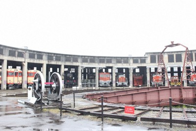 開館10周年を迎えた津山まなびの鉄道館＝岡山県津山市大谷で2026年4月15日、石川勝己撮影