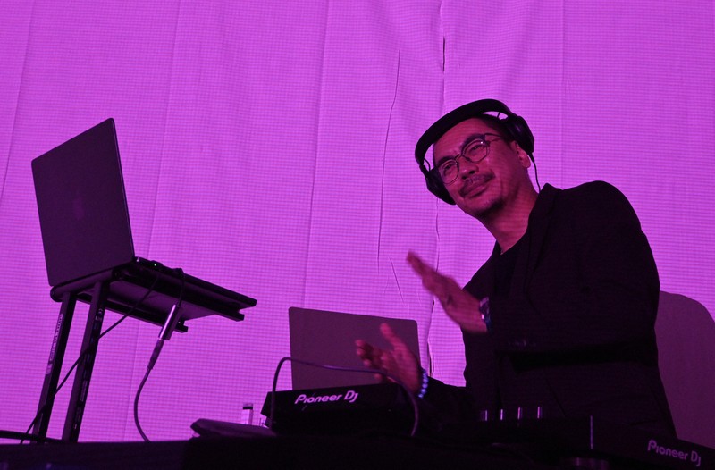 音楽イベント「ロマンディスコ」に出演した「RIP　SLYME」のSUさん＝神戸市須磨区で2026年4月19日午後2時9分、木山友里亜撮影
