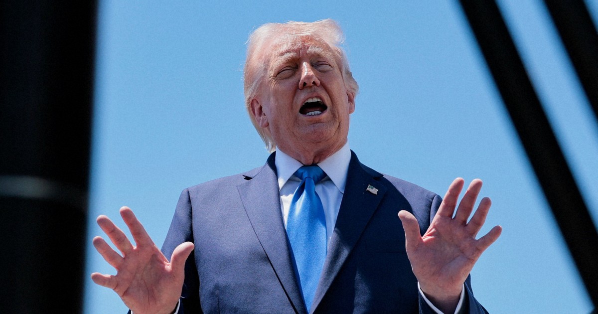 ホワイトハウス夕食会で銃声か　トランプ氏は退避して無事