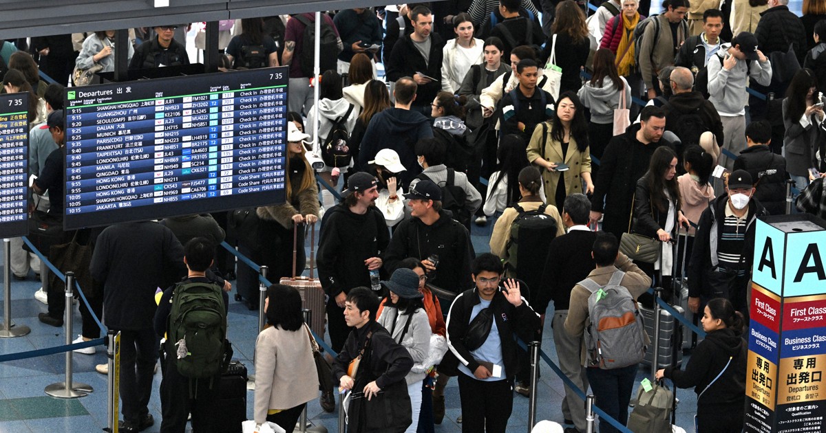 羽田空港でGWの出国ラッシュ始まる　最大12連休
