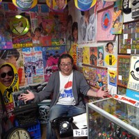 駄菓子屋2階、「昭和」が詰まった社長室 遠方から訪れる人も [写真特集