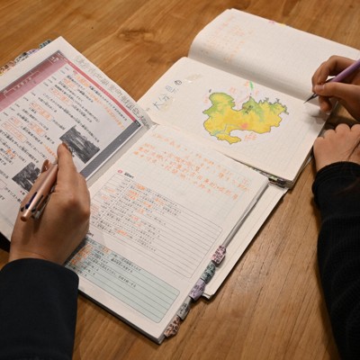 ママ友もうらやむ　ほぼ塾なしで都立中合格　家庭学習のコツは？