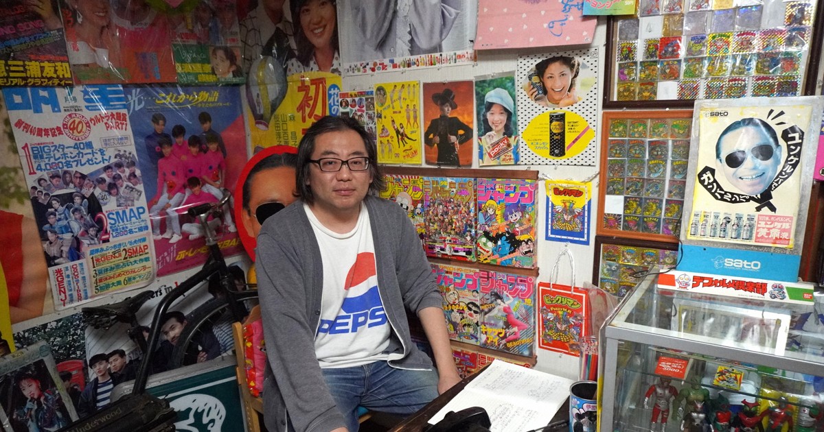 駄菓子屋2階、「昭和」が詰まった社長室 遠方から訪れる人も [写真特集