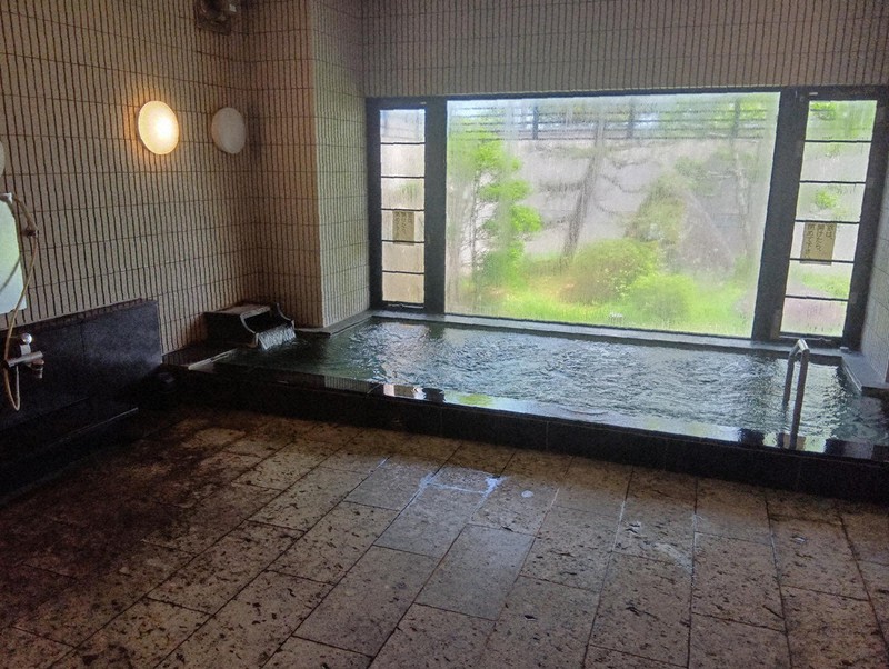 生涯使える権利を販売している「さつきの湯」＝富山県舟橋村で2026年4月24日、浜名晋一撮影