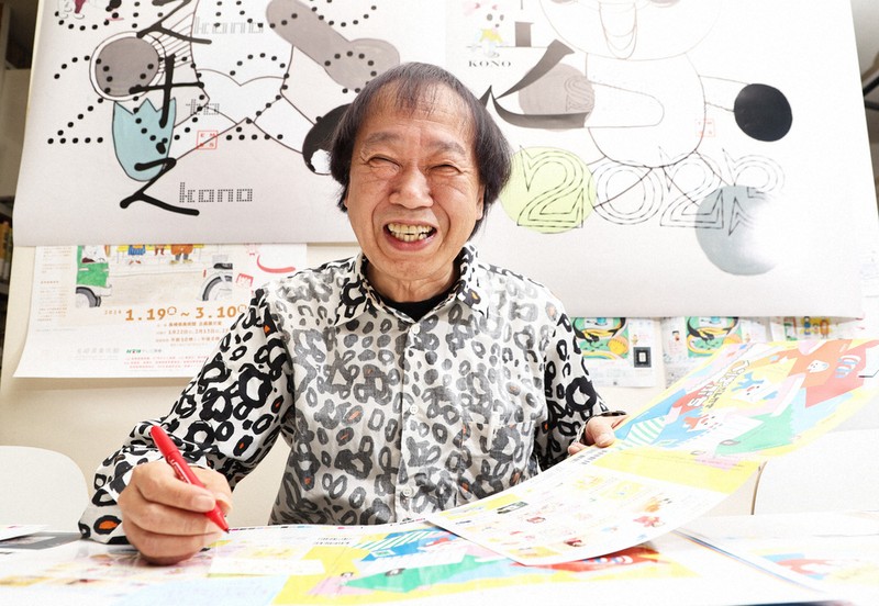 祖父江慎さん＝2023年11月、玉城達郎撮影