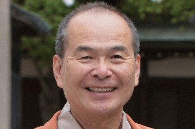 上方落語協会会長の笑福亭仁智さん＝大阪市北区の天満天神繁昌亭で2024年4月18日、内山光撮影