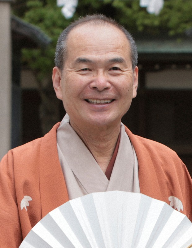 上方落語協会会長の笑福亭仁智さん＝大阪市北区の天満天神繁昌亭で2024年4月18日、内山光撮影