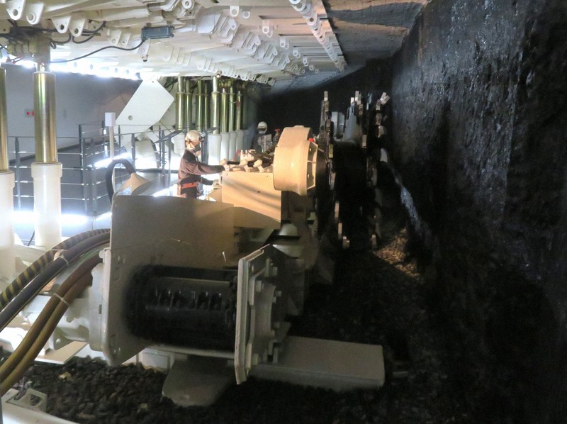 文化財 歴史博物館 坑内安全灯 安全灯丸型 炭鉱 エジソン GS 日本電池製 No.287【熊本県】世界遺産「三池炭鉱」！！ヘルメット被って、いざ当時
