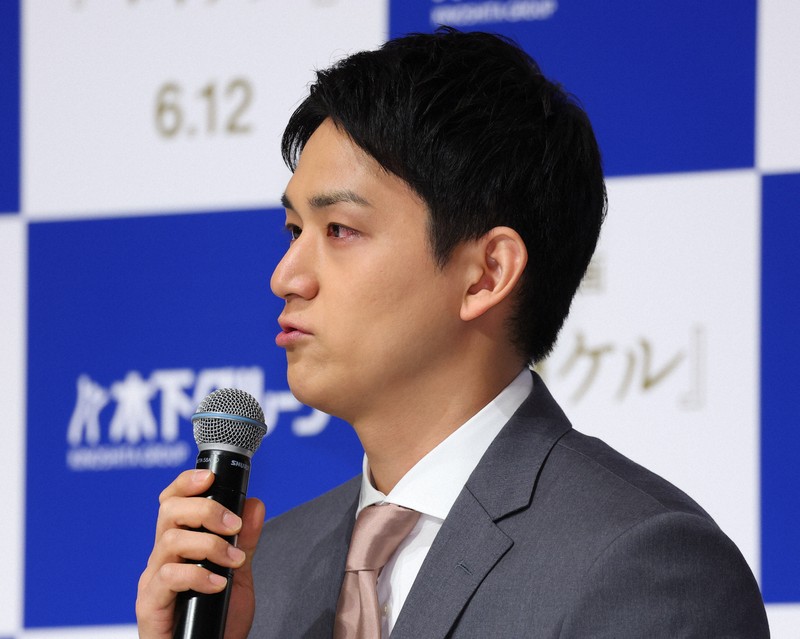 引退記者会見に臨む木原龍一さん＝東京都千代田区で2026年4月28日午前10時39分、猪飼健史撮影