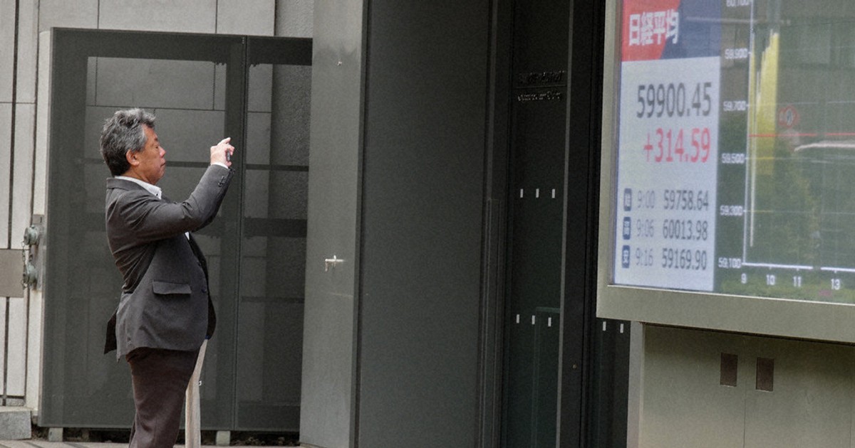 Japan jobless rate in FY 2025 rises to 2.6% as more people enter job market