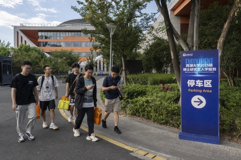 杭州にある西湖大学は、米国のトップ校と人材獲得を競う中国の教育機関の一つ ＝Gilles Sabrié for WSJ