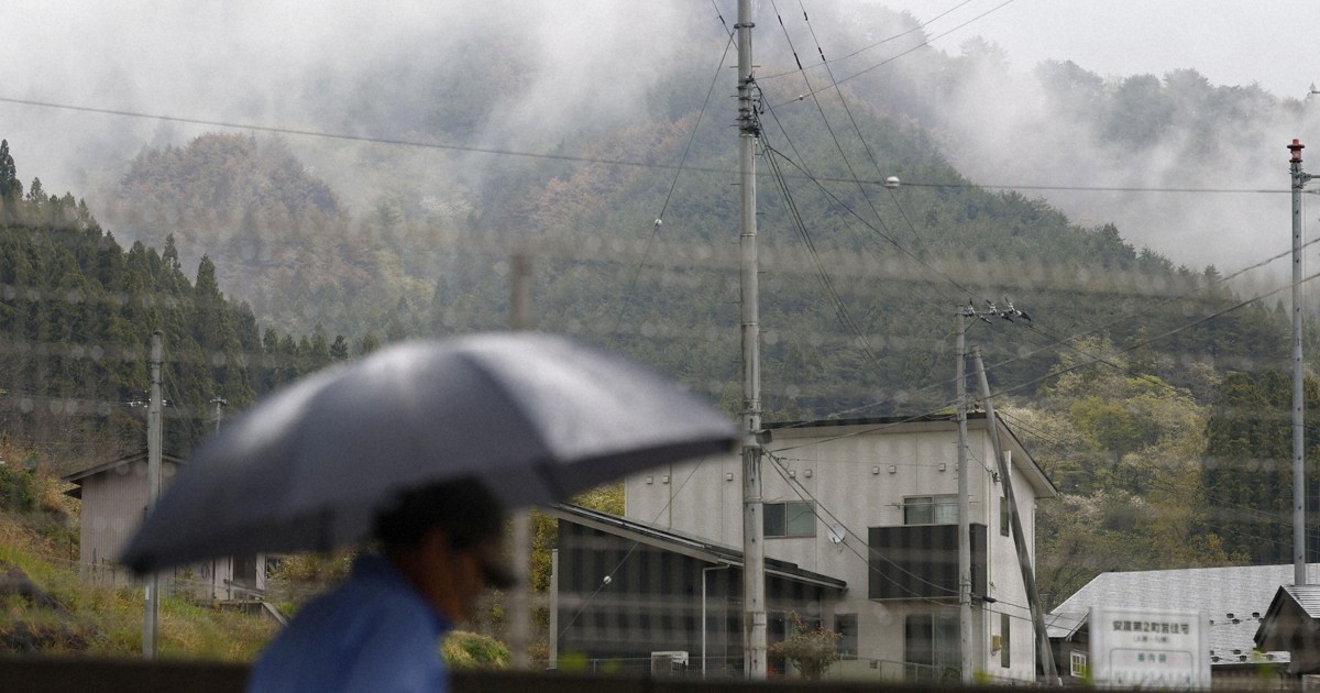 大槌の山林火災　町が避難指示の大半解除　3日連続雨で安全確保