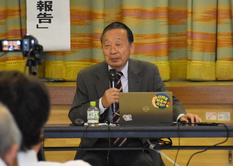 水俣病訴訟の現状と課題について講演する吉村良一・立命館大名誉教授＝熊本県水俣市で2026年4月29日午後1時47分、諸隈美紗稀撮影