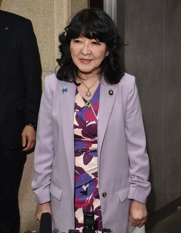 「断固たる措置を取るタイミングが近づいている」と述べる片山さつき財務相＝東京都千代田区の財務省内で2026年4月30日午後4時56分、成澤隼人撮影
