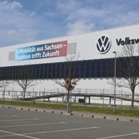 フォルクスワーゲンの工場＝ドイツ東部ツウィッカウで2025年4月15日午後2時31分、岡大介撮影