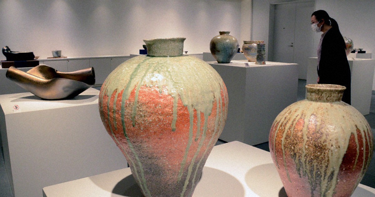古布６　額　信楽焼　陶製　アート　美術品 信楽焼伝統工芸士17人 技光る59点 10日まで企画展 作陶実演も 甲賀