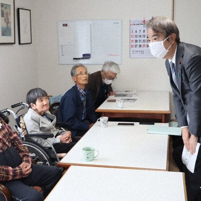水俣病支援施設　環境相が訪問　70年、何も変わらず　坂本しのぶさん訴え　／熊本