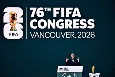 国際サッカー連盟（FIFA）の総会で演説するインファンティノ会長＝カナダで2026年4月30日、ロイター