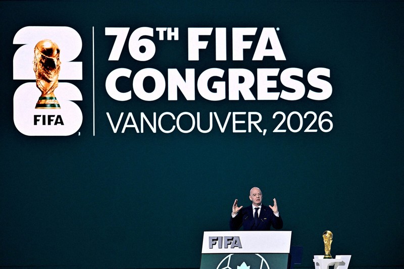 国際サッカー連盟（FIFA）の総会で演説するインファンティノ会長＝カナダで2026年4月30日、ロイター