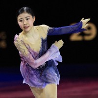 エキシビションで演技する千葉百音＝プラハ・O2アリーナで2026年3月29日、滝川大貴撮影