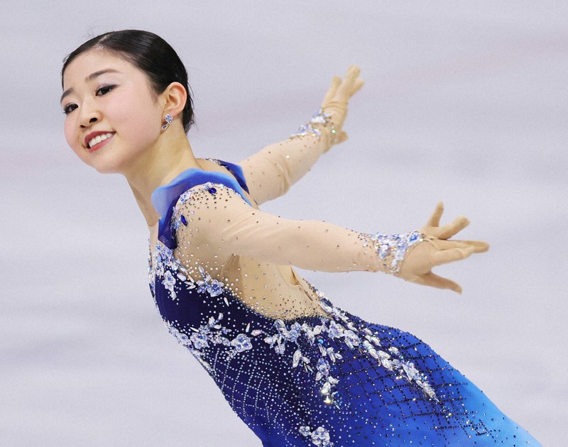 女子フリーで演技する千葉百音＝ミラノ・アイススケートアリーナで2026年2月19日、吉田航太撮影