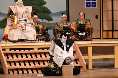 大阪松竹座さよなら公演「御名残五月大歌舞伎」で上演された「盛綱陣屋」＝大阪市中央区の大阪松竹座で2026年5月2日、小関勉撮影