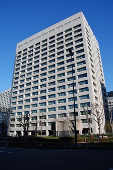 This file photo shows Japan's Ministry of Economy, Trade and Industry in Tokyo. (Mainichi)