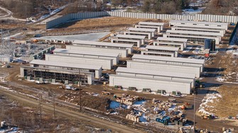米オハイオ州で建設中のデータセンター＝2025年12月、Bloomberg