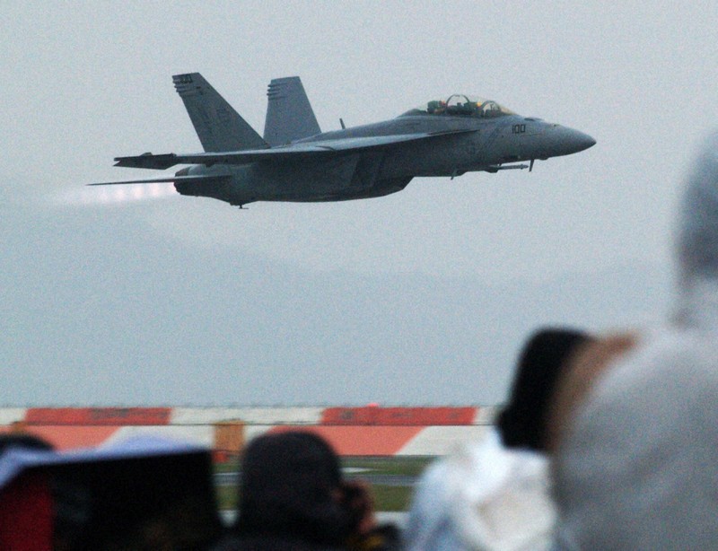 米軍岩国基地フレンドシップデーに4.5万人超 航空ショー堪能 [写真特集