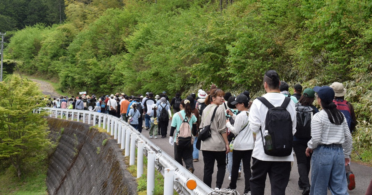 ツチノコで村おこしの小さな村　合併しなかったからこそ名物に？