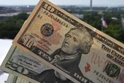 米ドルの紙幣（共同）