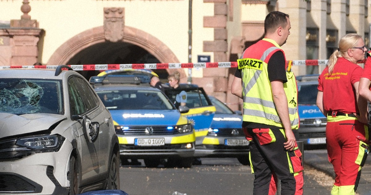 Driver plows into people in a shopping area in Germany, killing 2