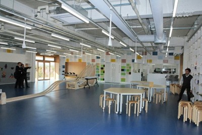 さまざまな工作やプログラムの体験ができる新しい滝川市B＆G海洋センターの2階＝同市で2026年4月30日午後3時37分、横田信行撮影