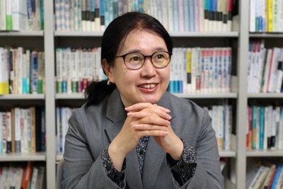 丸山桂　上智大学総合人間科学部教授＝小林努撮影