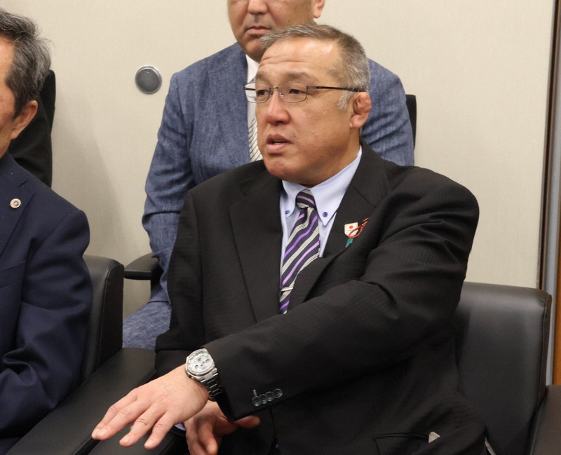 八代市議員涉嫌收賄遭逮捕，曾為前力士，前市官員稱「指示絕對」