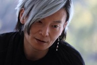 インタビューに答える宮田裕章・慶応大医学部教授＝東京都千代田区で2026年3月30日、小林努撮影