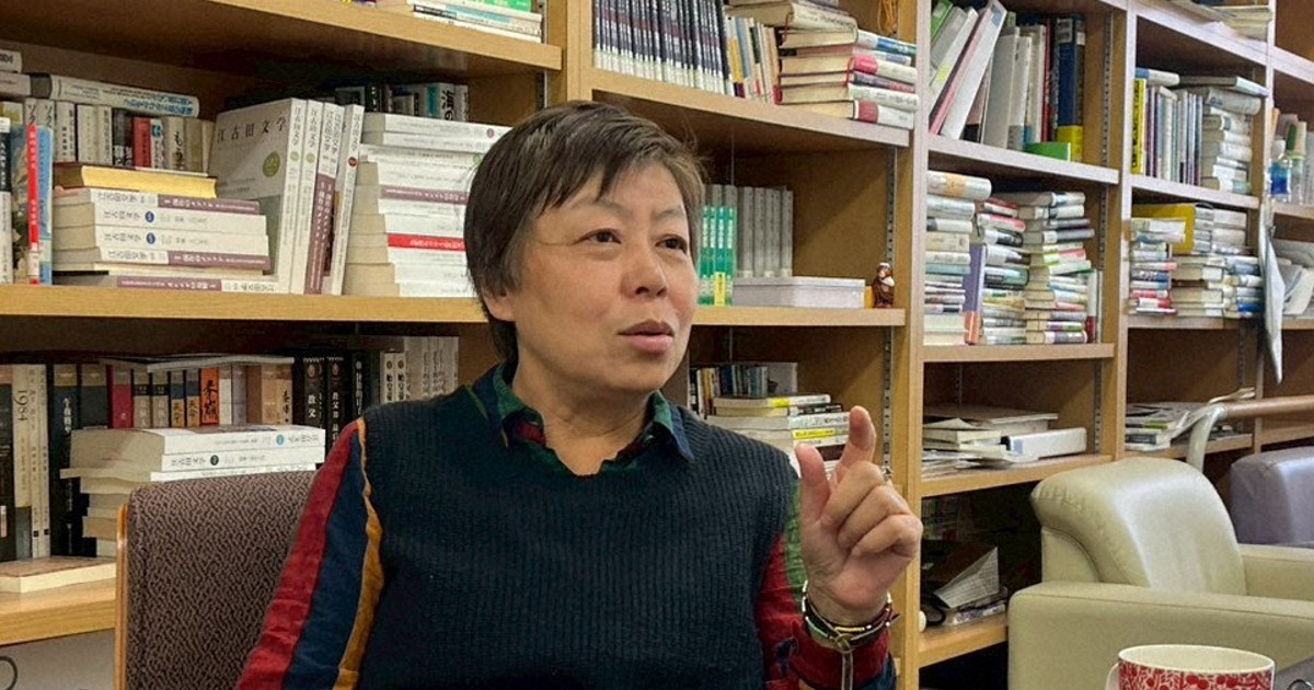 キャンパる:「自我の大切さ」教え説く　中国出身芥川賞作家の楊逸・日大教授