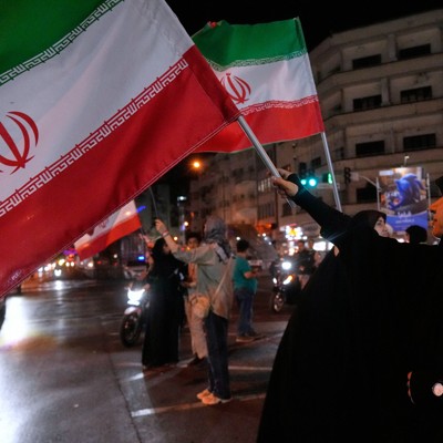 なぜイランはUAEをこれほど敵視?　深まる「裏切り」への警戒感