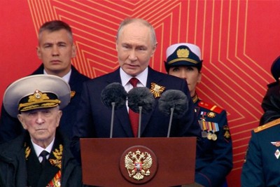 第二次大戦の対独戦勝記念日の式典で演説するプーチン露大統領＝モスクワで2026年5月9日、ロシア大統領府提供の映像から・ロイター