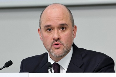 決算について記者会見する日産自動車のエスピノーサ社長＝横浜市西区で2026年5月13日午後5時25分、幾島健太郎撮影