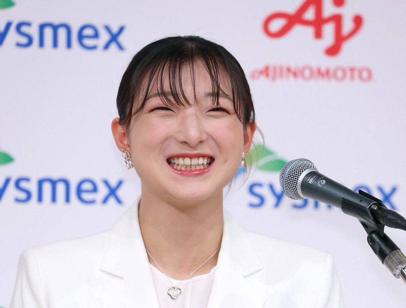 花式滑冰選手坂本花織驚喜宣布結婚　於引退記者會上發表
