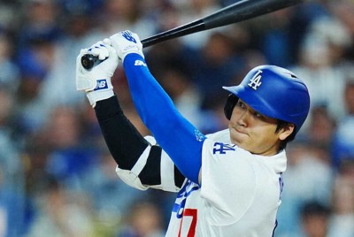 ＜ドジャース・ジャイアンツ＞3回、ソロを放つ大谷（撮影・会津　智海）